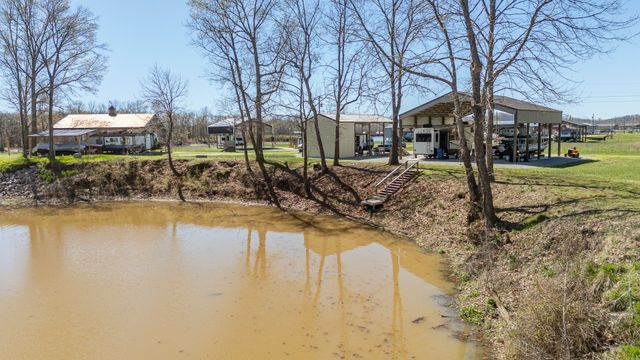 942 Lexi Ln, Clifton, TN 38425