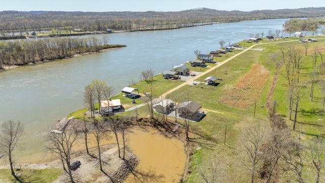 942 Lexi Ln, Clifton, TN 38425