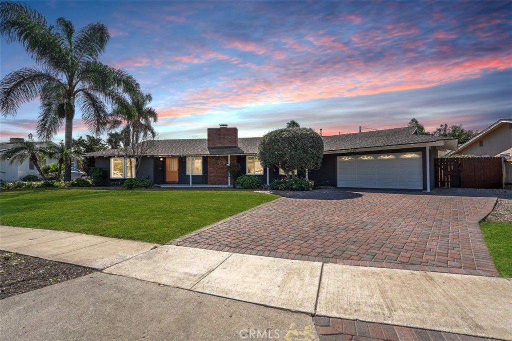 Image 1 of property listing at 17922 Romelle, Santa Ana, CA 92705