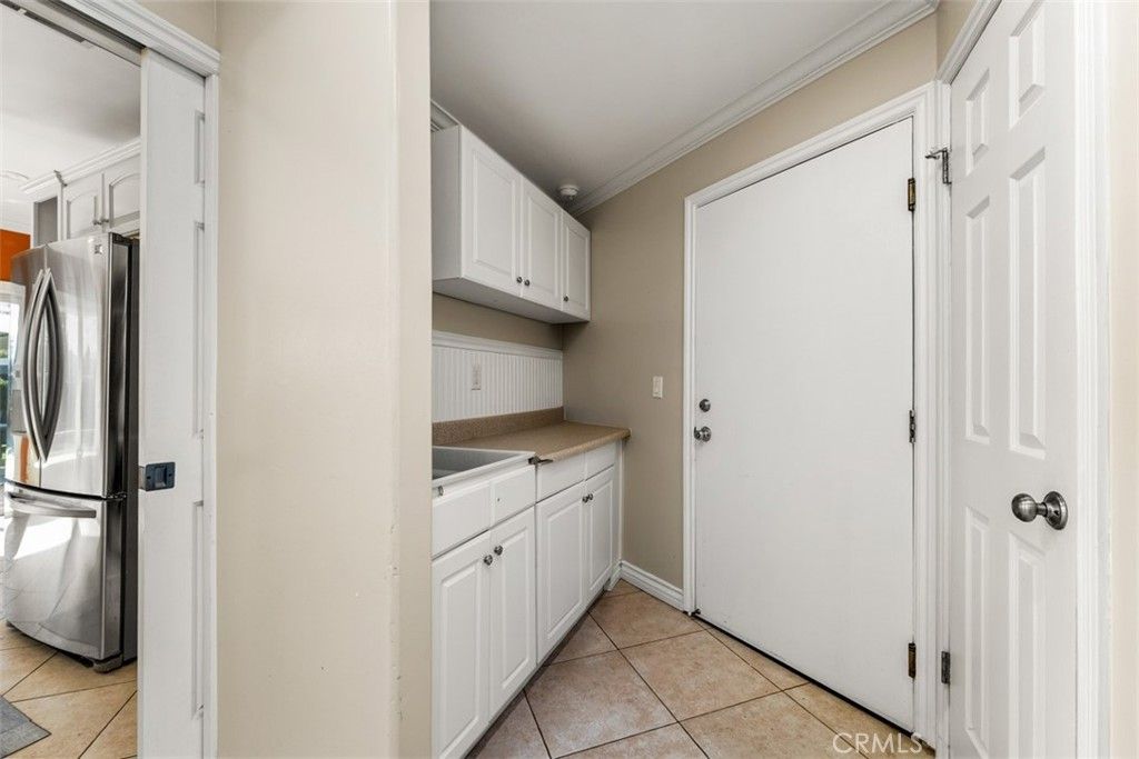 Image 38 of property listing at 17922 Romelle, Santa Ana, CA 92705