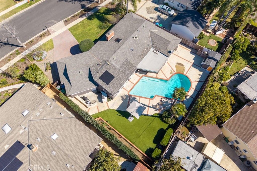 Image 5 of property listing at 17922 Romelle, Santa Ana, CA 92705