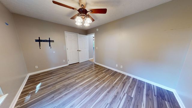 1404 Windhill Ct, Greenbrier, TN 37073