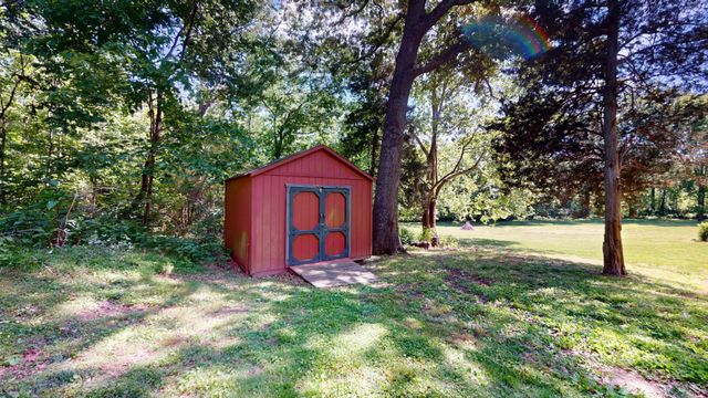 1404 Windhill Ct, Greenbrier, TN 37073