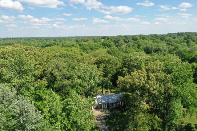 1404 Windhill Ct, Greenbrier, TN 37073