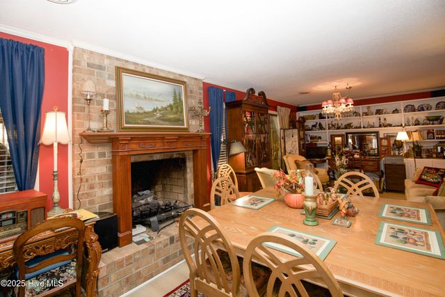 642 Redwood Drive, Southern Pines, NC 28387