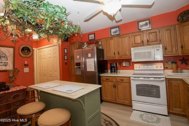 642 Redwood Drive, Southern Pines, NC 28387