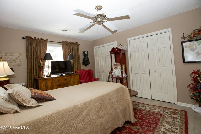 642 Redwood Drive, Southern Pines, NC 28387