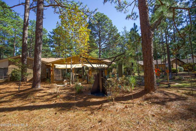 642 Redwood Drive, Southern Pines, NC 28387