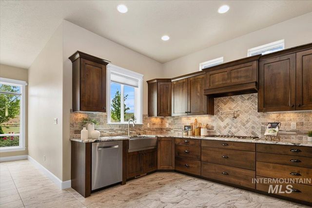 5030 W Parkridge Drive, Boise, ID 83714