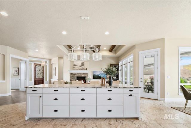 5030 W Parkridge Drive, Boise, ID 83714
