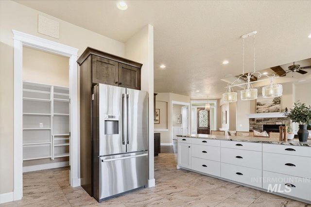 5030 W Parkridge Drive, Boise, ID 83714