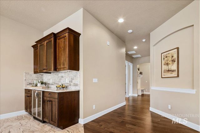 5030 W Parkridge Drive, Boise, ID 83714