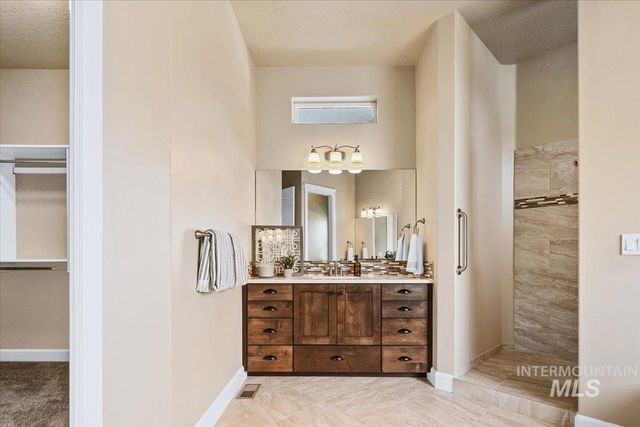 5030 W Parkridge Drive, Boise, ID 83714