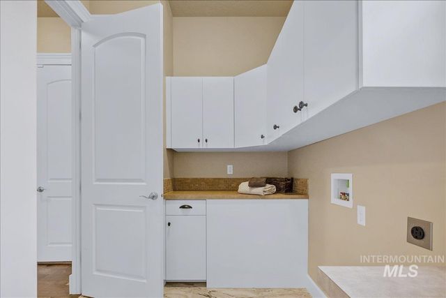 5030 W Parkridge Drive, Boise, ID 83714