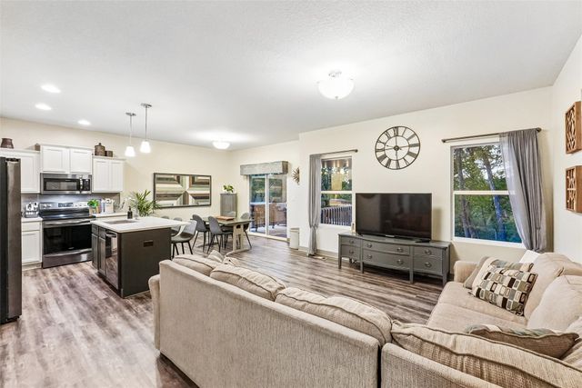 4105 High Street, West Des Moines, IA 50265