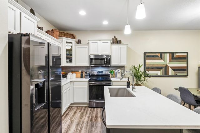4105 High Street, West Des Moines, IA 50265