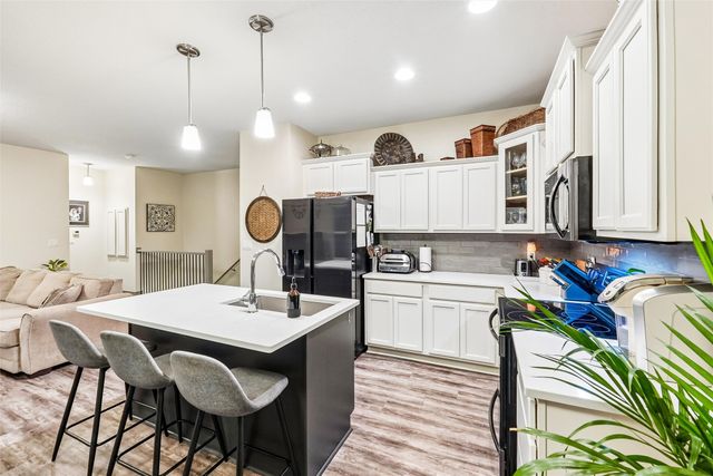 4105 High Street, West Des Moines, IA 50265