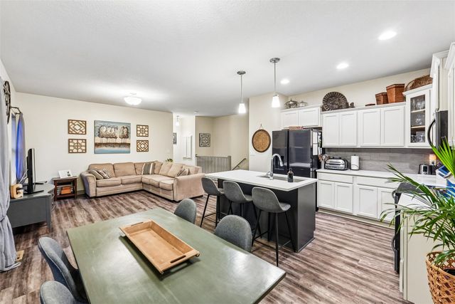 4105 High Street, West Des Moines, IA 50265