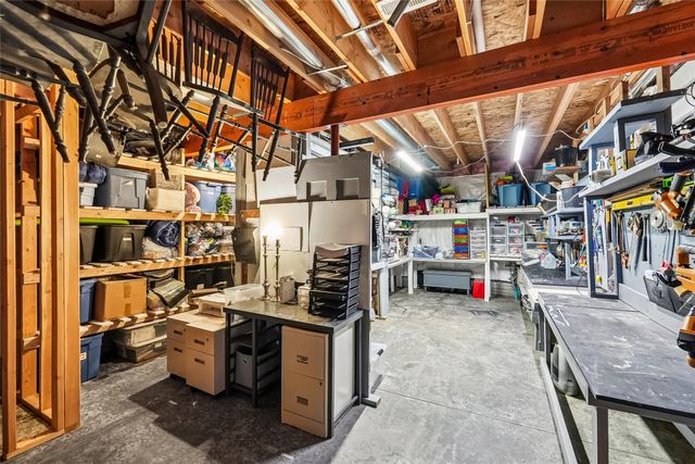 4105 High Street, West Des Moines, IA 50265