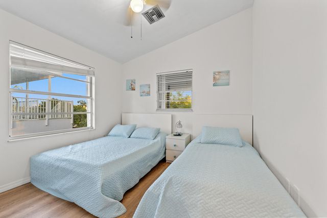 3635 Tradewinds Street, Big Pine Key, FL 33043