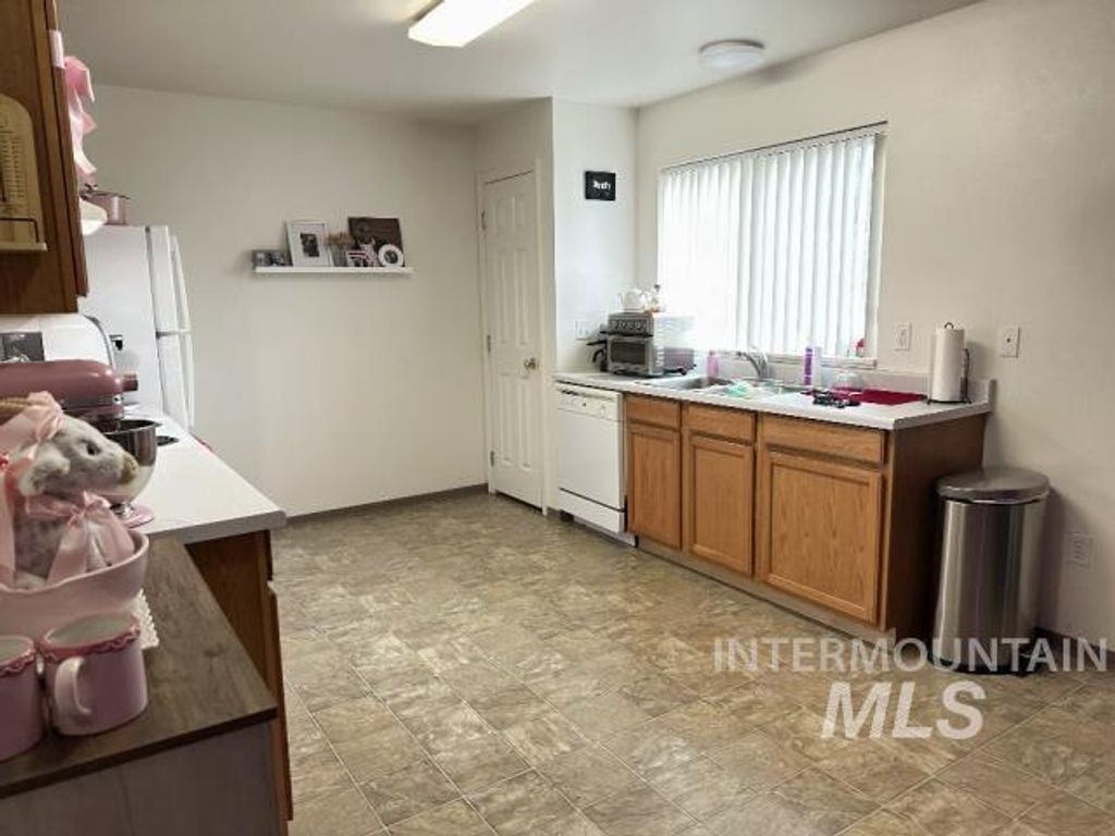 230, 232, 234 Baker St, Moscow, ID 83843 photo 16