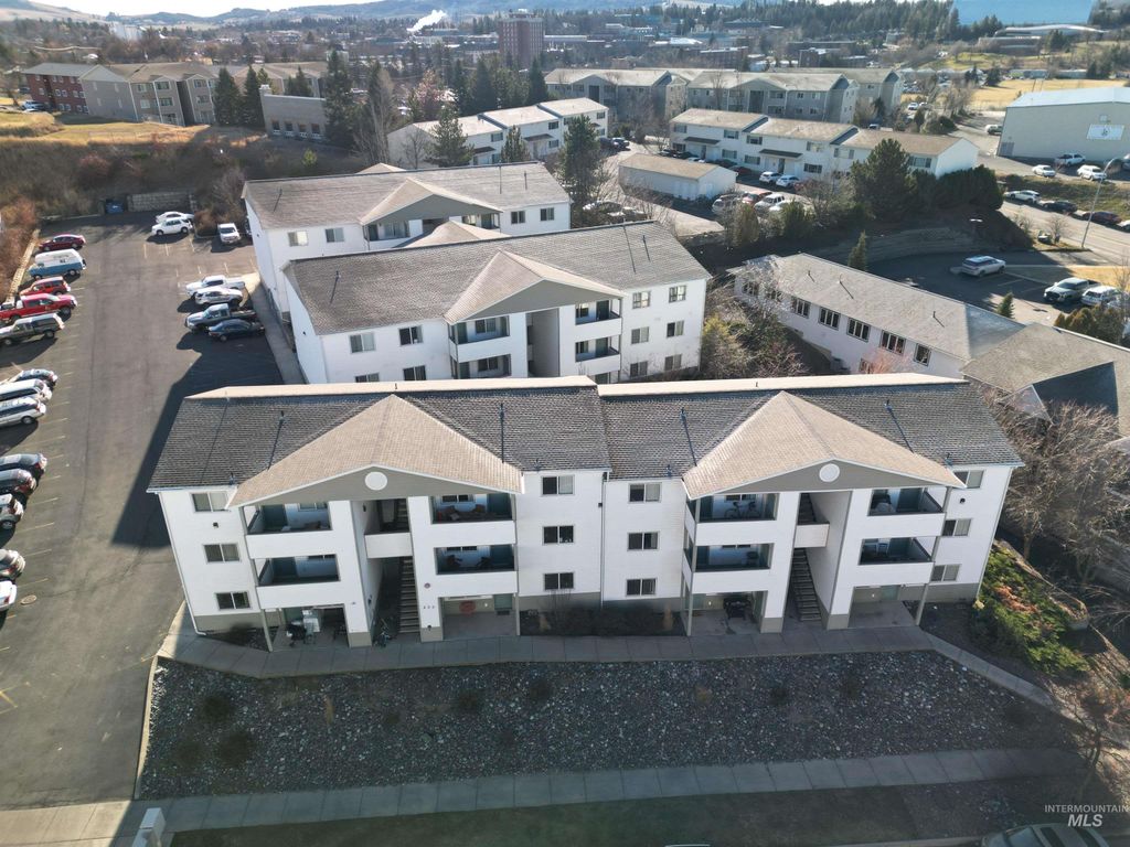 230, 232, 234 Baker St, Moscow, ID 83843 photo 2