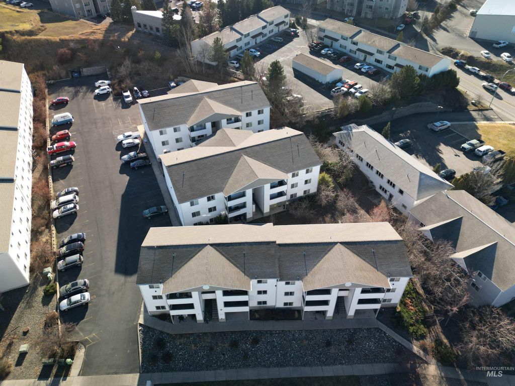 230, 232, 234 Baker St, Moscow, ID 83843 photo 4