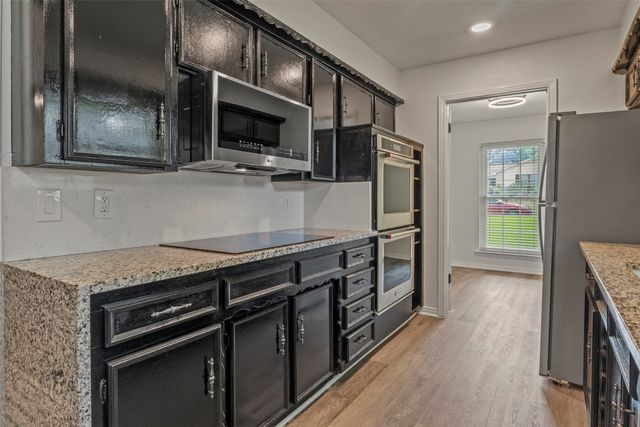 152 Stardust Lane, Desoto, TX 75115