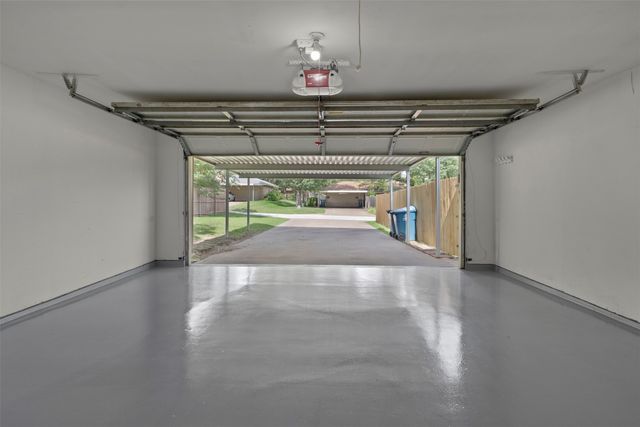 152 Stardust Lane, Desoto, TX 75115