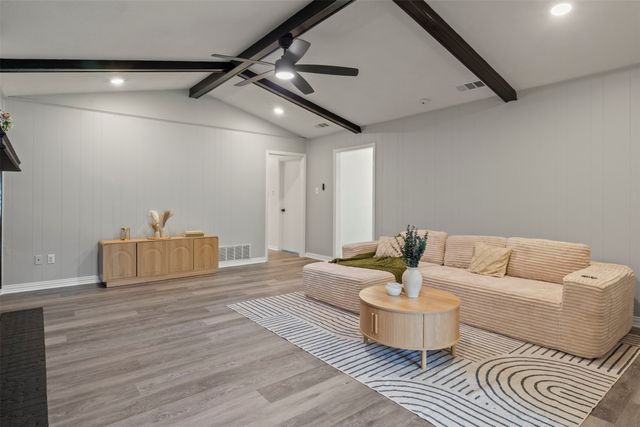 152 Stardust Lane, Desoto, TX 75115