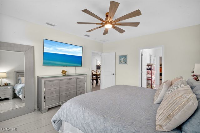 317 SW 26th AVE, Cape Coral, FL 33991