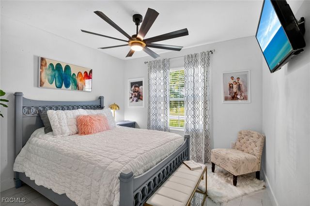 317 SW 26th AVE, Cape Coral, FL 33991