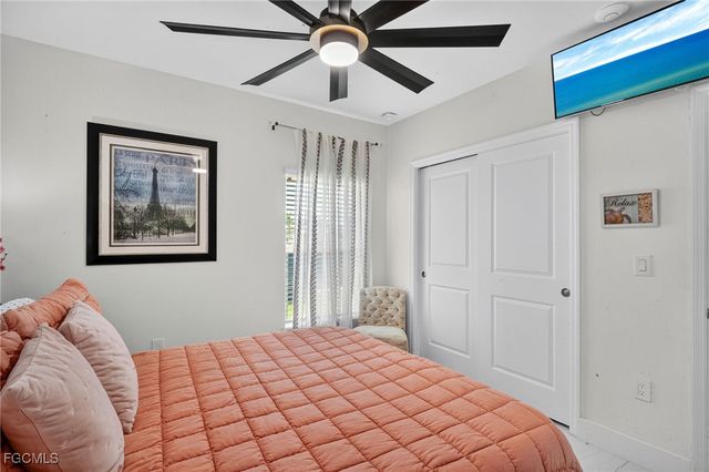 317 SW 26th AVE, Cape Coral, FL 33991