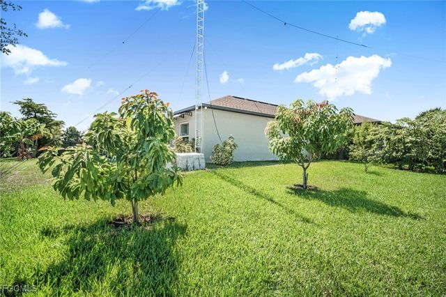 317 SW 26th AVE, Cape Coral, FL 33991