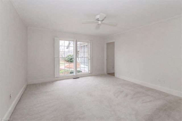 415 N Greenbriar Road, Statesville, NC 28625