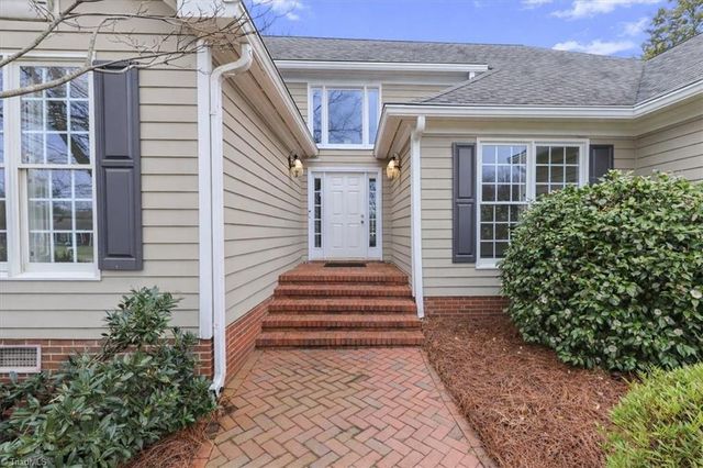 415 N Greenbriar Road, Statesville, NC 28625