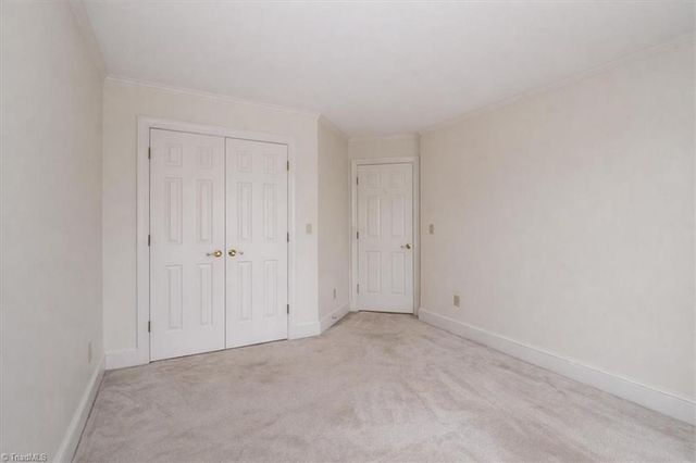 415 N Greenbriar Road, Statesville, NC 28625