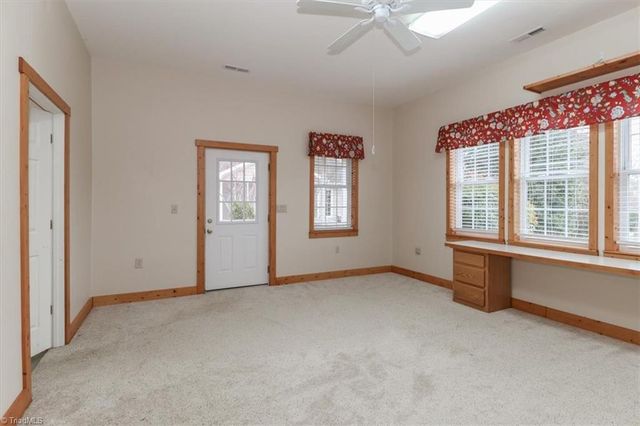 415 N Greenbriar Road, Statesville, NC 28625