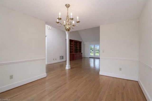 415 N Greenbriar Road, Statesville, NC 28625