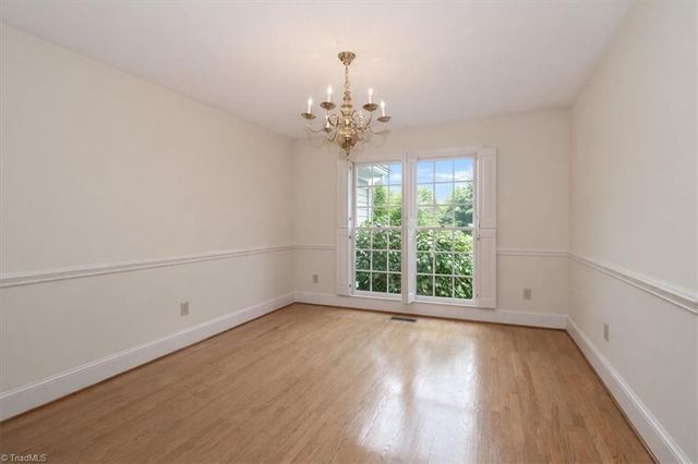 415 N Greenbriar Road, Statesville, NC 28625