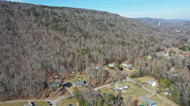 10733 Mcafee Road, Soddy Daisy, TN 37379