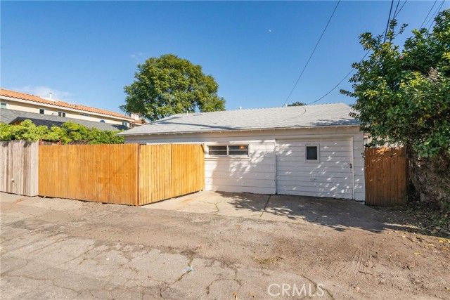 1629 Amapola Avenue, Torrance, CA 90501