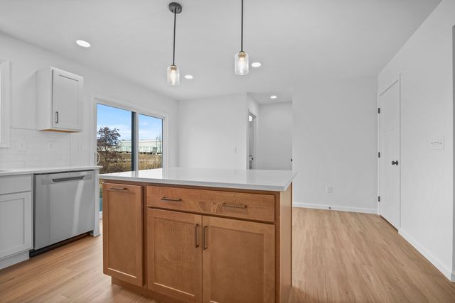 3 Eric Court, Bloomington, IL 61705