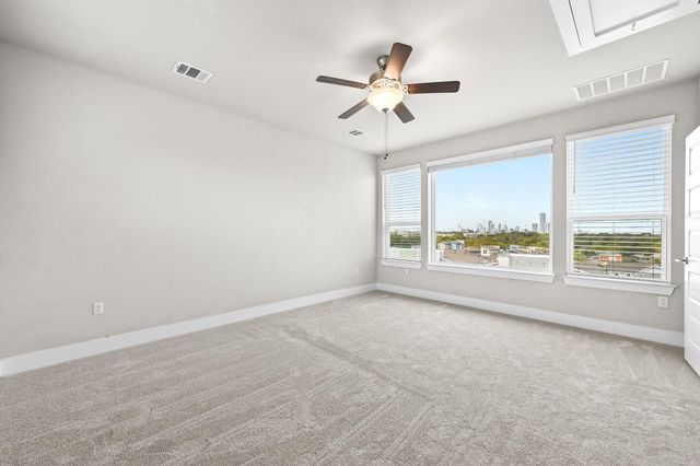 2008 Sager DR 256C, Austin, TX 78741