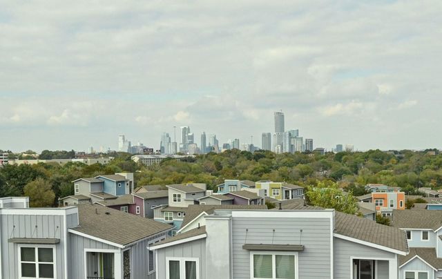 2008 Sager DR 256C, Austin, TX 78741