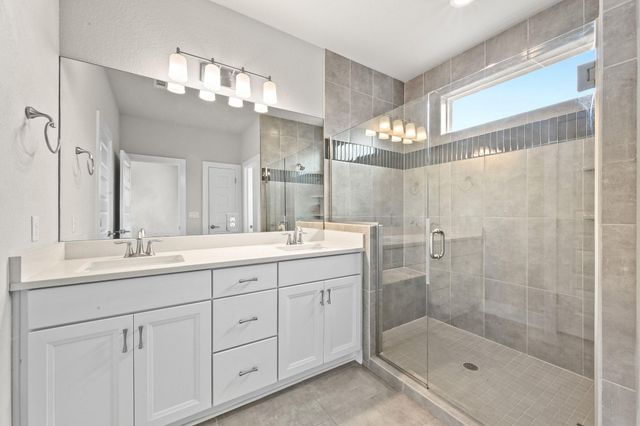 2008 Sager DR 256C, Austin, TX 78741