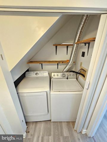 2939 SHEPPERTON TER, Silver Spring, MD 20904