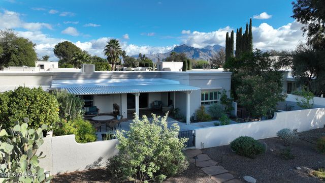 2775 W Casas Circle, Tucson, AZ 85742