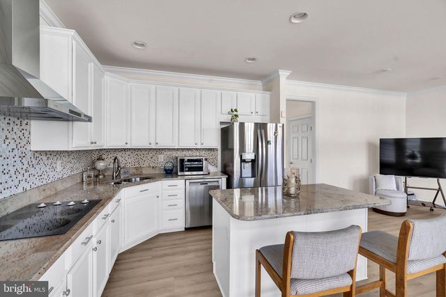 142 SWANTON LN, Gaithersburg, MD 20878