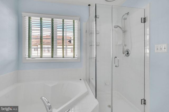 142 SWANTON LN, Gaithersburg, MD 20878